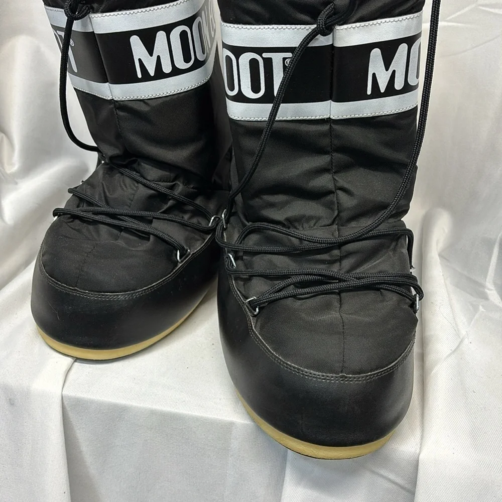 Revolve Net A Porter Tecnica MOON BOOT Icon shell faux leather snow boots